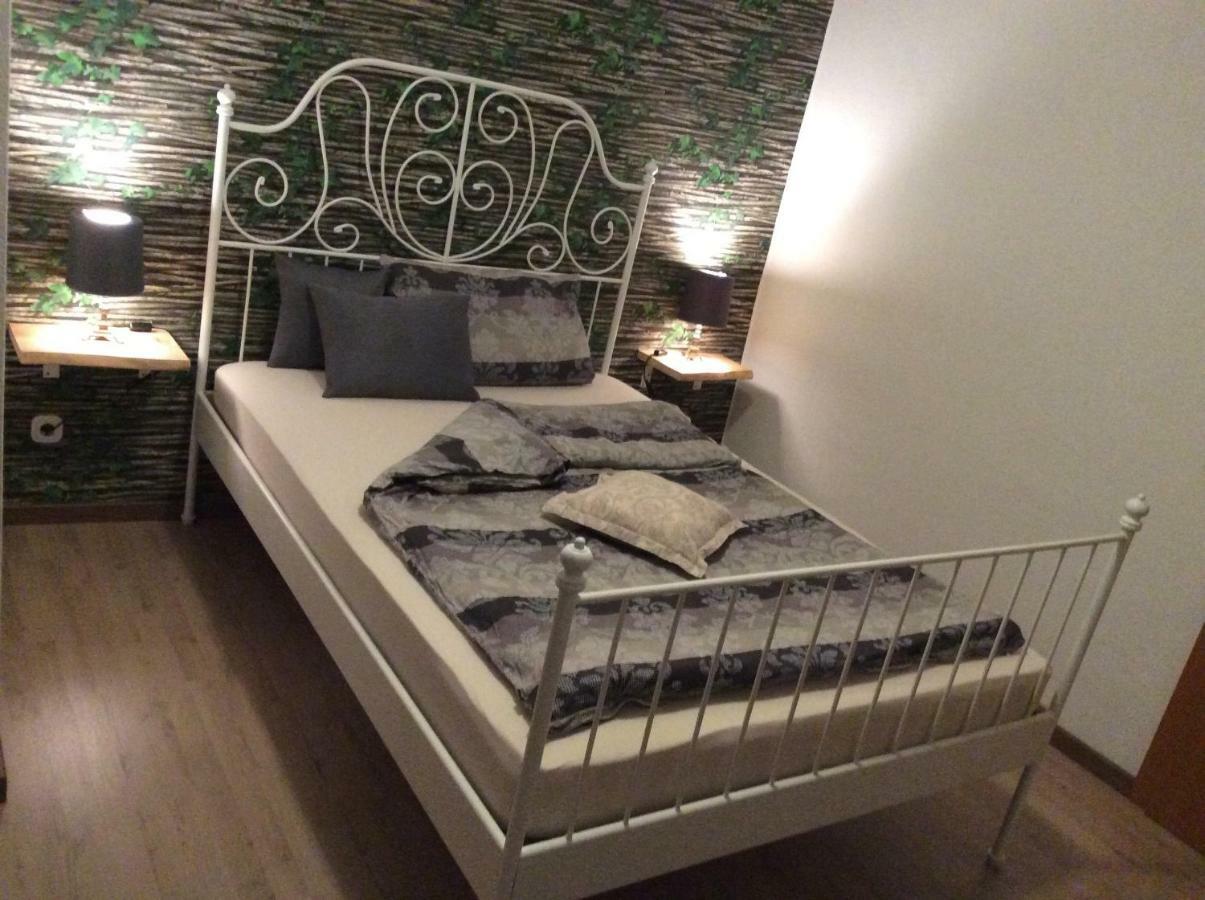 Ferienwohnung Am Reinhardswald -Buchenzweig- Trendelburg Bagian luar foto